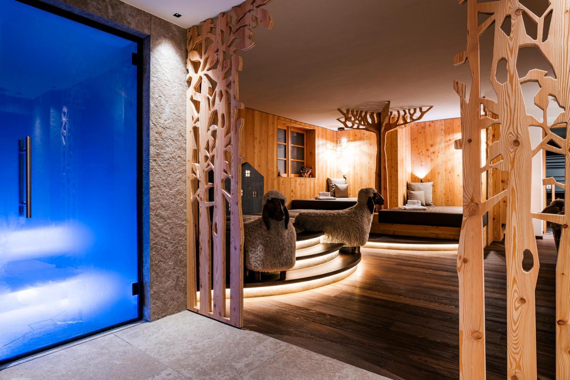 Family Hotel Posta Santa Cristina Val Gardena Luaran gambar