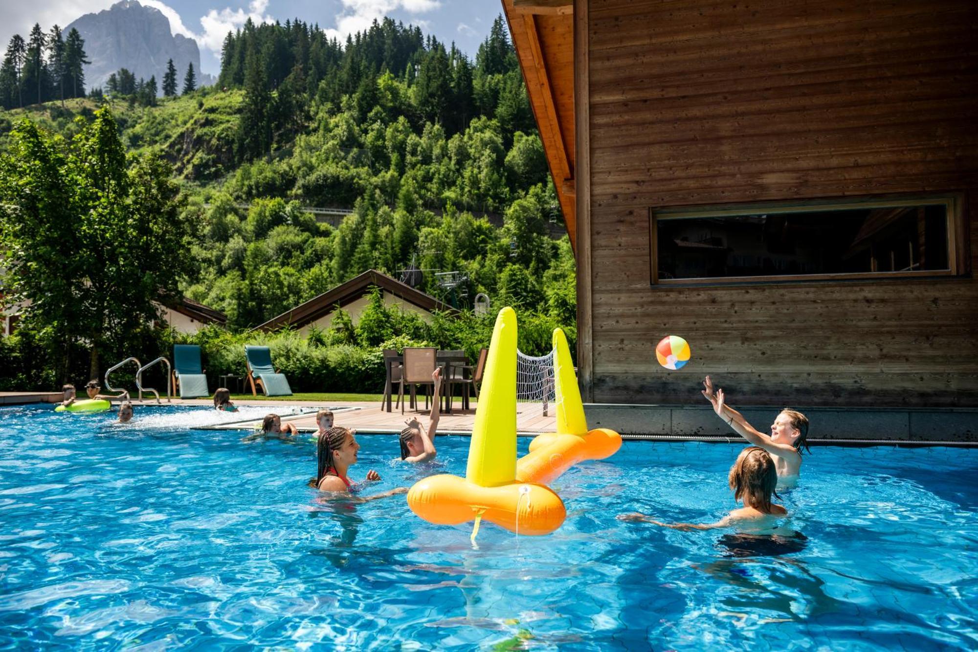 Family Hotel Posta Santa Cristina Val Gardena Luaran gambar