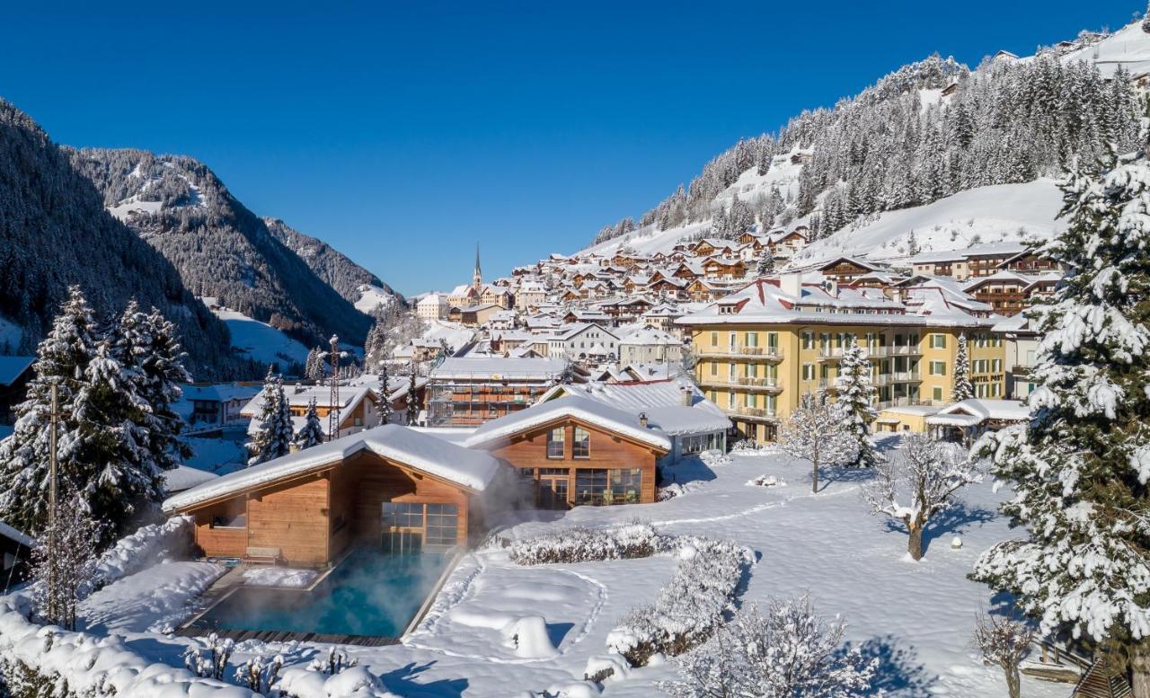 Family Hotel Posta Santa Cristina Val Gardena Luaran gambar